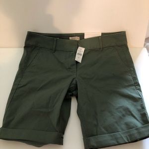 Loft olive green bermudas size 12 NWT